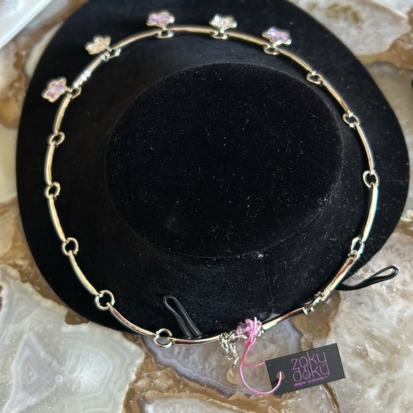 Lavender Crystal Flowers with Pavé Cubic Zirconia Flowers Necklace-Boutique - Picture 4 of 9